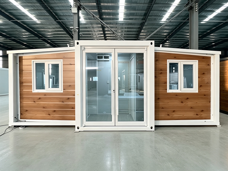 Double wing folding expansion house