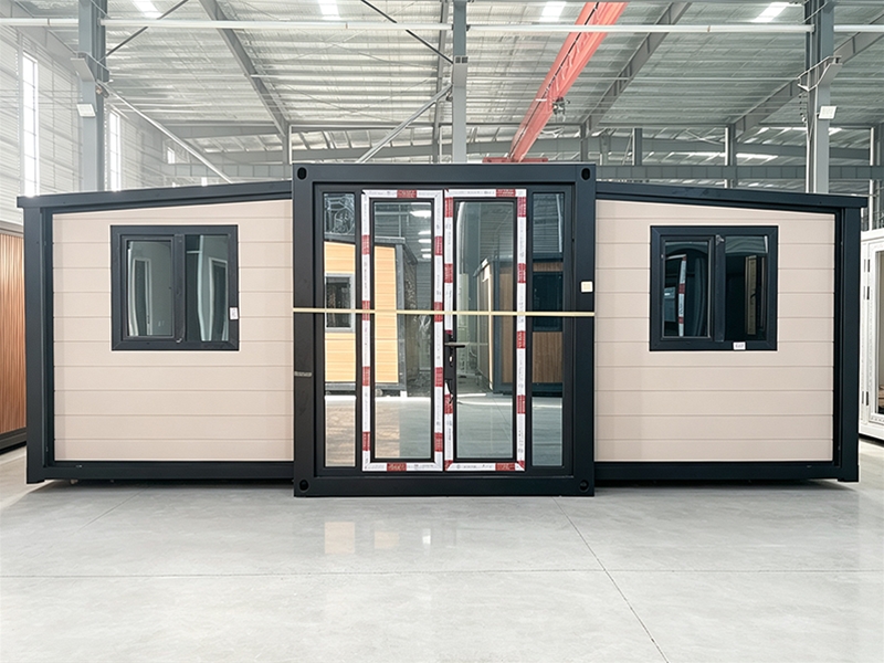 40-foot expandable container house 1