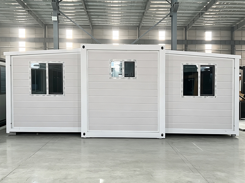 40-foot expandable container house 12